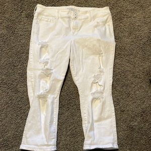 Torrid white jean crop distressed denim size 18